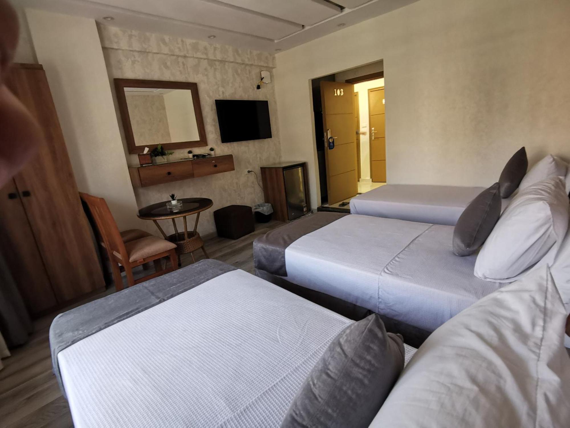 Swiss Hotel Downtown Kairo Bagian luar foto